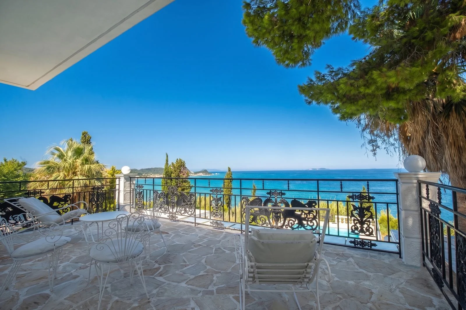 Balcony with sea view, Corfu villa